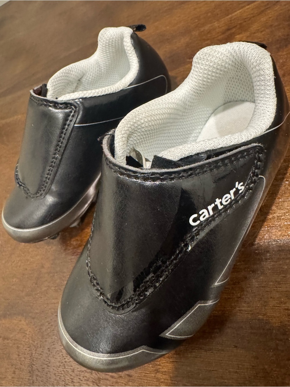 Carter’s Soccer Cleats Toddler Size 7 Black Like New